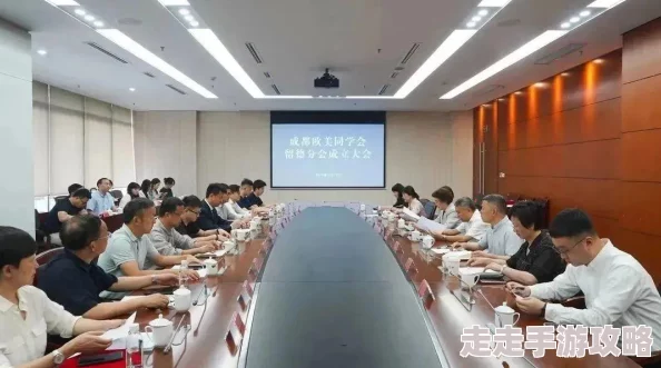 欧美一级视频免费：最新影视作品引发热议，观众对剧情和演员表现的评价不一，社交媒体上讨论火爆