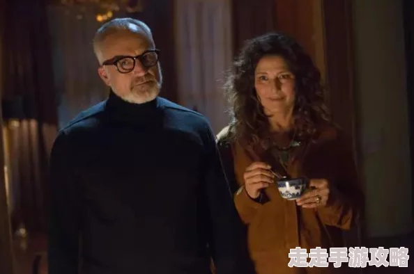 欧美黑人换爱交换乱理伦片：近期引发热议的文化现象与社会反响，探讨其对现代爱情观的影响与挑战